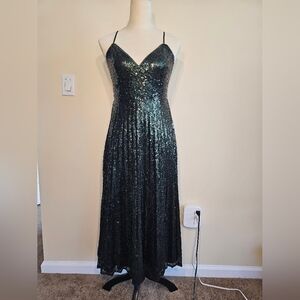 Lulus Vision Of Elegance Sequin Cross Back Midi Dress - Forest Green size M